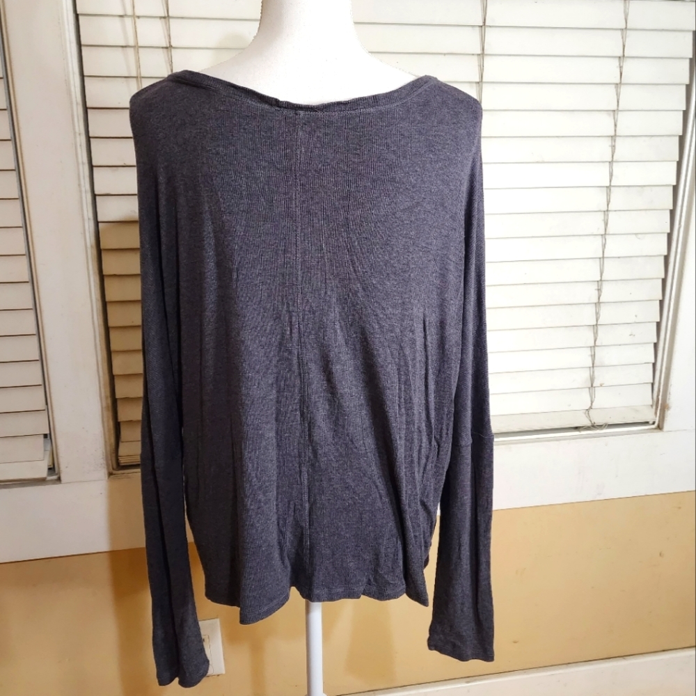H by Bordeaux Women's Long-sleeved Lightweight Sweater - Picture 4 of 11